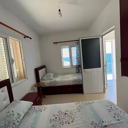 Prive Hill Holiday home Sarande