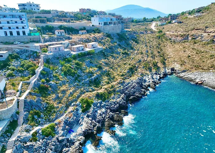 Prive Hill * Sarande