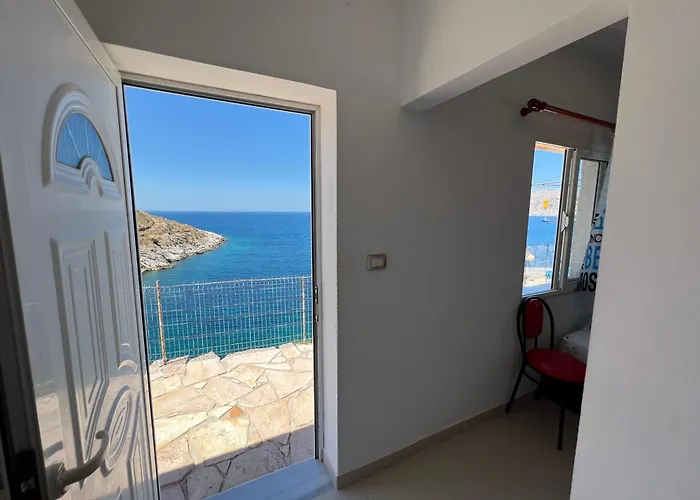 Prive Hill Sarande