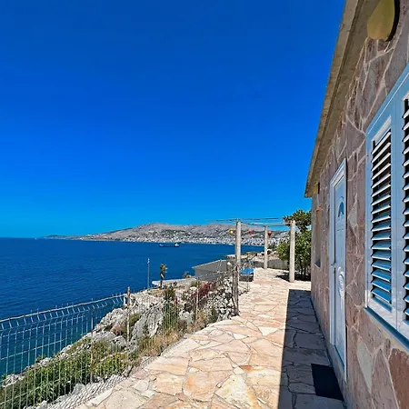 Ferienhaus Prive Hill Sarandë