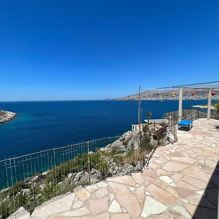 Prive Hill * Sarande