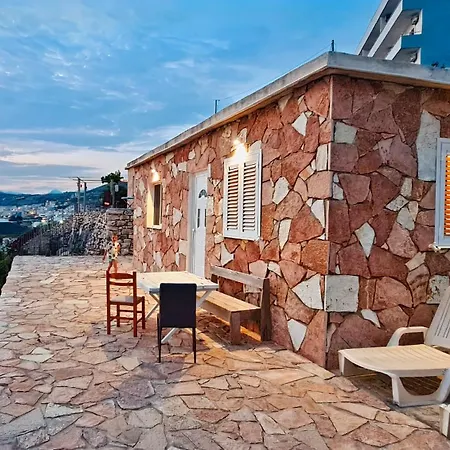 Ferienhaus Prive Hill Sarandë